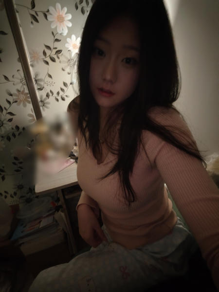 嘀嘀咕咕的主图